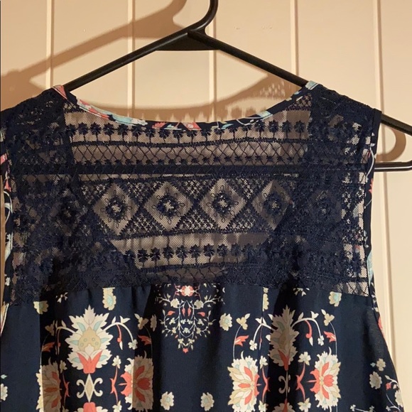 Spring dress - Picture 3 of 5